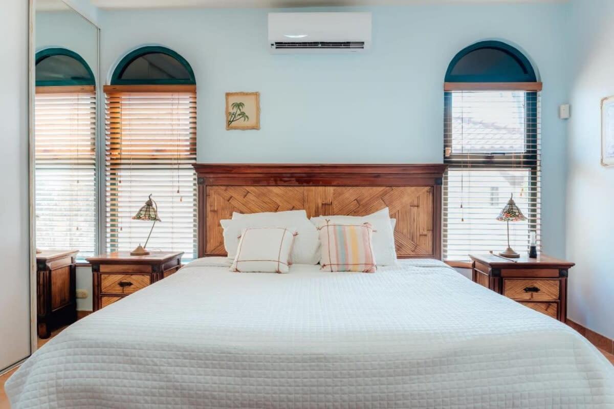 The Elegance Of Tierra Del Sol With Private Pool Villa Palm Beach Eksteriør billede